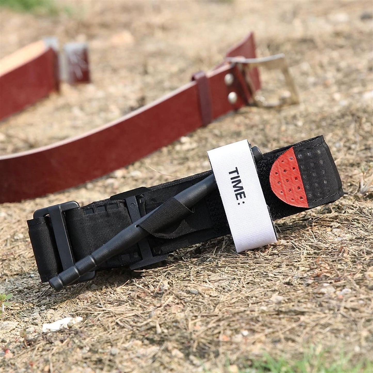 Tourniquets, Tactical Tourniquet Combat Application, Quick Release One-Handed Operated Military Tourniquet for Outdoor Sports Camping Hiking Climbing